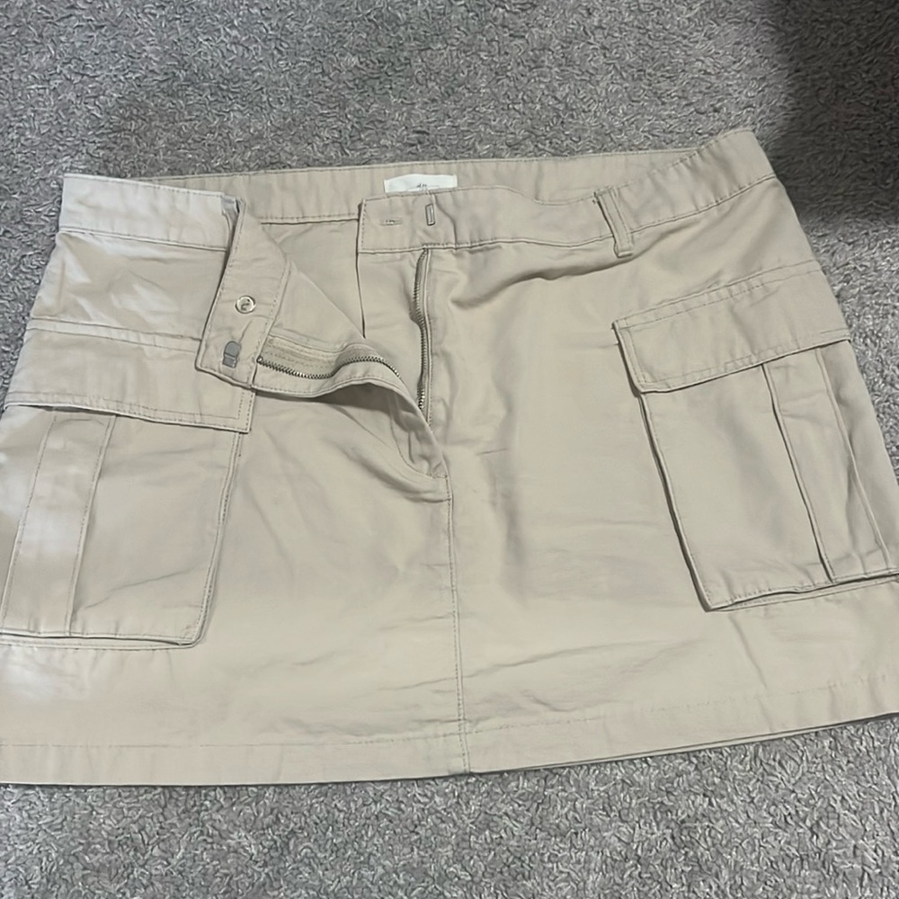 H&M cargo skirt